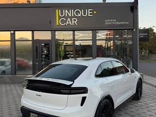 2025 Porsche Macan Turbo II, белый, 16990000 рублей, вид 4