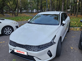 2022 Kia K5 III, белый, 3100000 рублей, вид 1