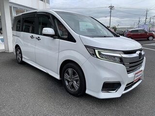2022 Honda Stepwgn Spada V Рестайлинг, белый, 2000111 рублей, вид 2
