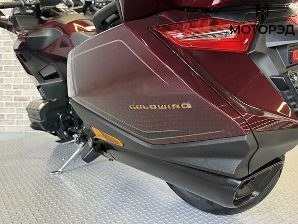 2025 Honda GL 1800 Gold Wing, красный, 3195000 рублей - вид 4