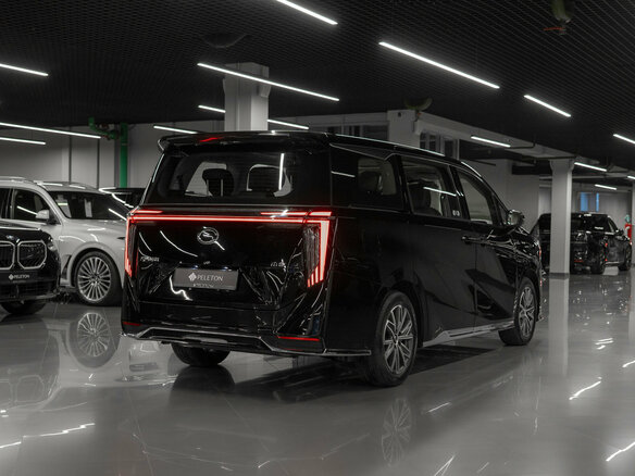 2026 GAC Trumpchi M8 Master Edition II, чёрный, 4750000 рублей - вид 4