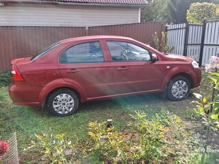 2010 Chevrolet Aveo I Рестайлинг, красный, 320000 рублей, вид 4