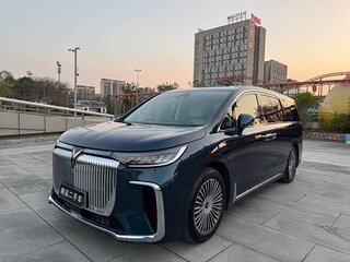 2025 Voyah Dream I Рестайлинг, синий, 5450000 рублей, вид 1