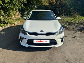 2017 Kia Rio IV, белый, 1400000 рублей, вид 2
