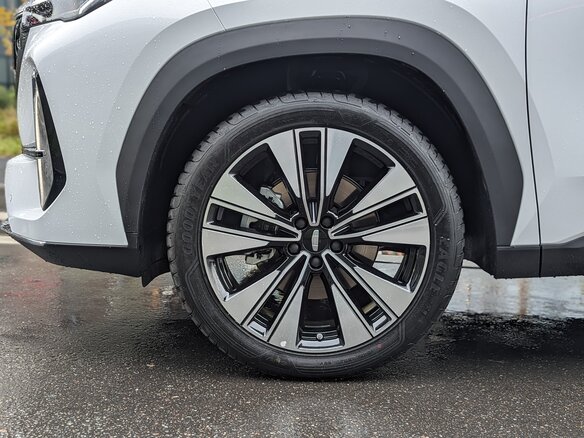 2026 Geely Atlas II, серый, 2980000 рублей - вид 22