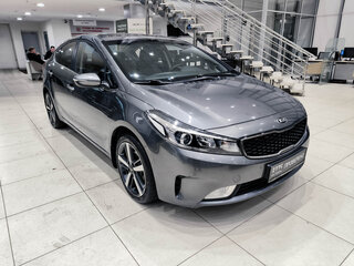 2018 Kia Cerato III Рестайлинг (Classic), серый, 1550000 рублей, вид 3