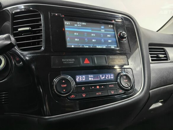 2012 Mitsubishi Outlander III, белый, 1249000 рублей - вид 17