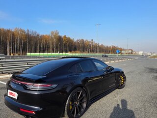 2022 Porsche Panamera Turbo S II Рестайлинг, чёрный, 19199000 рублей, вид 4