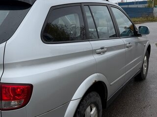 2010 SsangYong Kyron 4-speed I Рестайлинг, серебристый, 750000 рублей, вид 4