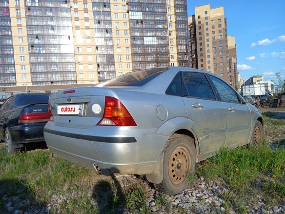 2005 Ford Focus I Рестайлинг, серебристый, 100000 рублей - вид 4