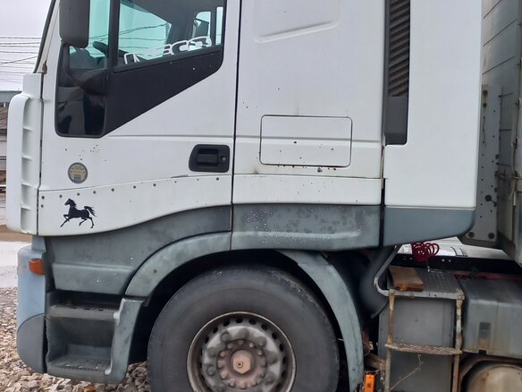 2003 Iveco Stralis, белый, 850000 рублей - вид 3