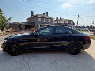 2016 Mercedes-Benz C-Класс 300 IV (W205), чёрный, 1850000 рублей, вид 4