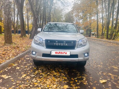 2010 Toyota Land Cruiser Prado 150 Series, серебристый, 2650000 рублей, вид 2