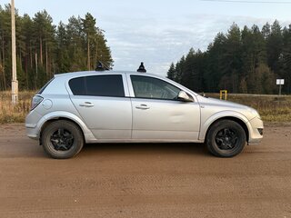 2010 Opel Astra H Рестайлинг, серебристый, 570000 рублей, вид 3