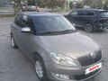 2013 Skoda Fabia II Рестайлинг, бежевый, 810000 рублей - вид 4