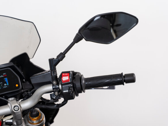 2017 Yamaha MT-10SP, чёрный, 1100000 рублей - вид 16