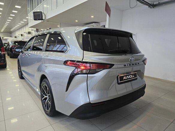 2022 Toyota Sienna IV, серый, 4299000 рублей - вид 7