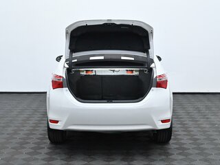 2013 Toyota Corolla XI (E160, E170, E180), белый, 1209000 рублей, вид 5