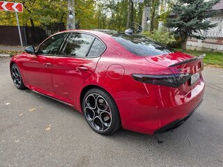 2020 Alfa Romeo Giulia II (952), красный, 3750000 рублей, вид 3