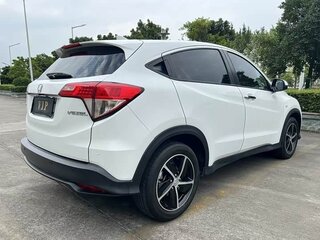 2021 Honda Vezel I Рестайлинг, белый, 1380312 рублей, вид 4