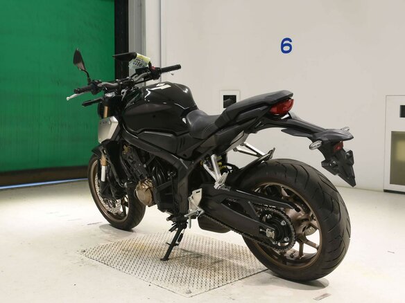 2020 Honda CB 650R, чёрный, 825000 рублей - вид 5