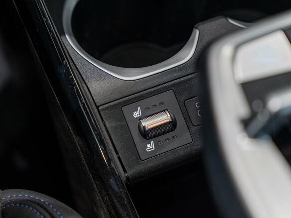 2026 BMW X1 Long 25Li xDrive III (U11/U12), белый, 5890000 рублей - вид 19