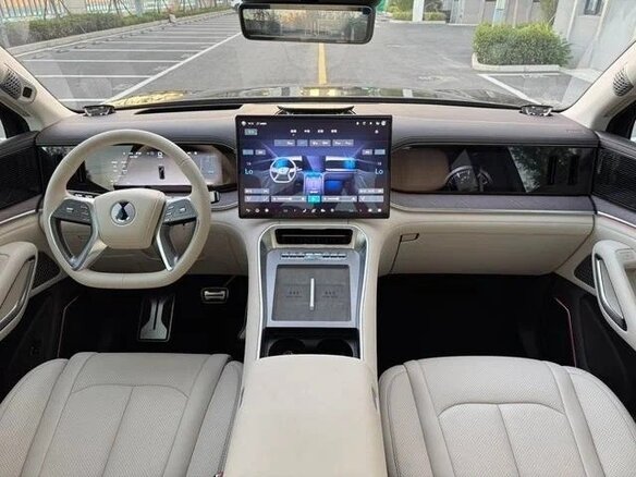 2026 Denza N9 75.3 kWh, чёрный, 11600000 рублей - вид 6