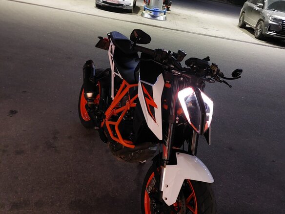 2017 KTM 1290 Super Duke R, белый, 950000 рублей - вид 17