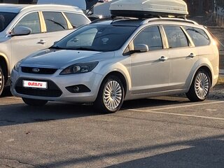 2010 Ford Focus II Рестайлинг, серебристый, 750000 рублей, вид 1
