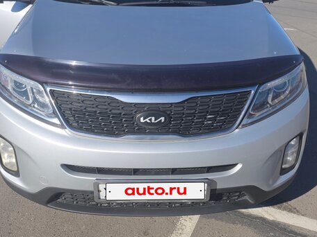 2013 Kia Sorento II Рестайлинг, серебристый, 1700000 рублей, вид 3