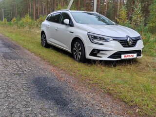 2021 Renault Megane IV Рестайлинг, белый, 1700000 рублей, вид 4