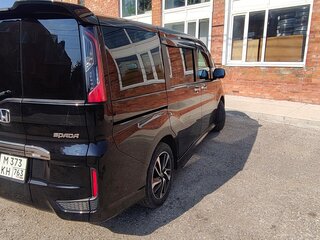 2015 Honda Stepwgn Spada V, чёрный, 1850000 рублей, вид 3