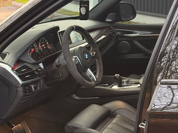 2018 BMW X5 M II (F85), чёрный, 6500000 рублей - вид 4