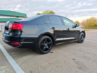 2013 Volkswagen Jetta VI, чёрный, 1240000 рублей, вид 1