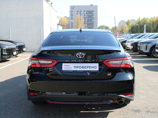 2021 Toyota Camry VIII (XV70) Рестайлинг, чёрный, 3366000 рублей, вид 5