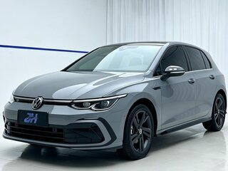 2022 Volkswagen Golf VIII, серый, 1766000 рублей, вид 1