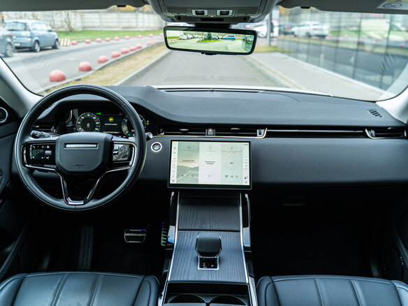 2025 Land Rover Range Rover Evoque L II Рестайлинг, белый, 6490000 рублей - вид 8
