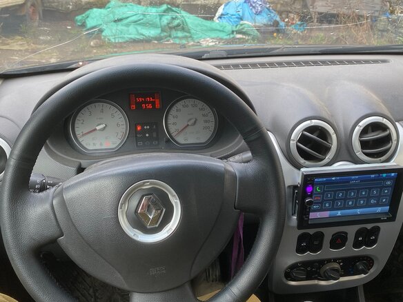 2011 Renault Sandero I, чёрный, 270000 рублей - вид 10
