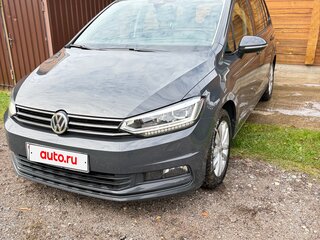 2018 Volkswagen Touran DSG7 II, серый, 1790000 рублей, вид 4
