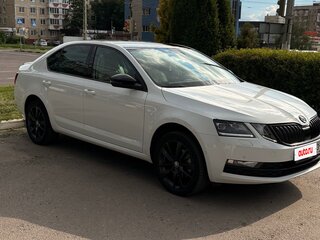 2017 Skoda Octavia III (A7) Рестайлинг, белый, 1700000 рублей, вид 1