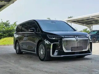 2025 Voyah Dream I Рестайлинг, чёрный, 6300000 рублей, вид 5