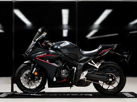2024 Honda CBR 650R, чёрный, 1020000 рублей, вид 2