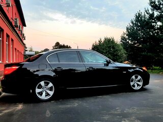 2008 BMW 5 серии 525i V (E60/E61) Рестайлинг, чёрный, 1777000 рублей, вид 5