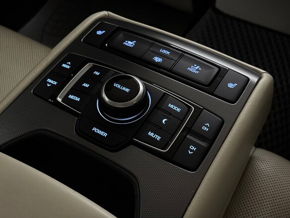 2015 Hyundai Genesis II, белый, 1650000 рублей - вид 27