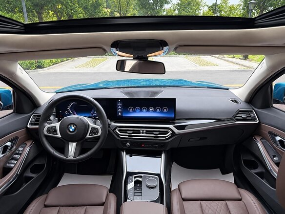2023 BMW 3 серии Long 320Li VII (G2x) Рестайлинг, голубой, 2976000 рублей - вид 6