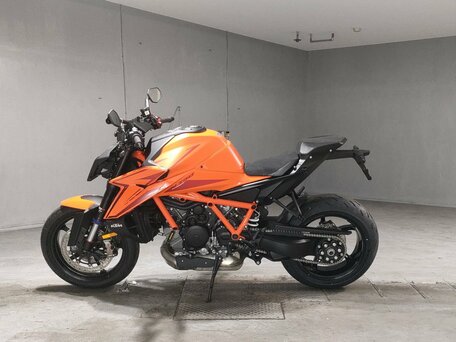 2024 KTM 1390 Super Duke R Evo, оранжевый, 2095000 рублей, вид 4