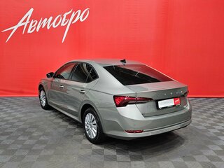 2021 Skoda Octavia IV (A8), коричневый, 2199000 рублей, вид 3