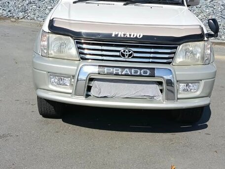 2000 Toyota Land Cruiser Prado 90 Series Рестайлинг, белый, 1600000 рублей, вид 1