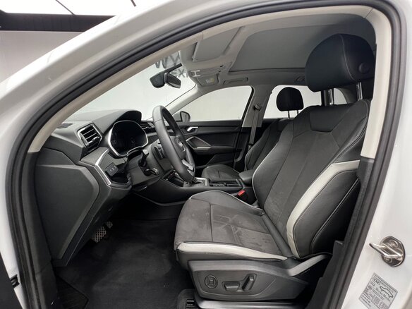2022 Audi Q3 35 TFSI II (F3), белый, 2472000 рублей - вид 6