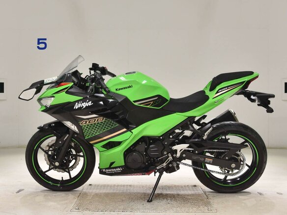 2019 Kawasaki Ninja 400, зелёный, 677000 рублей